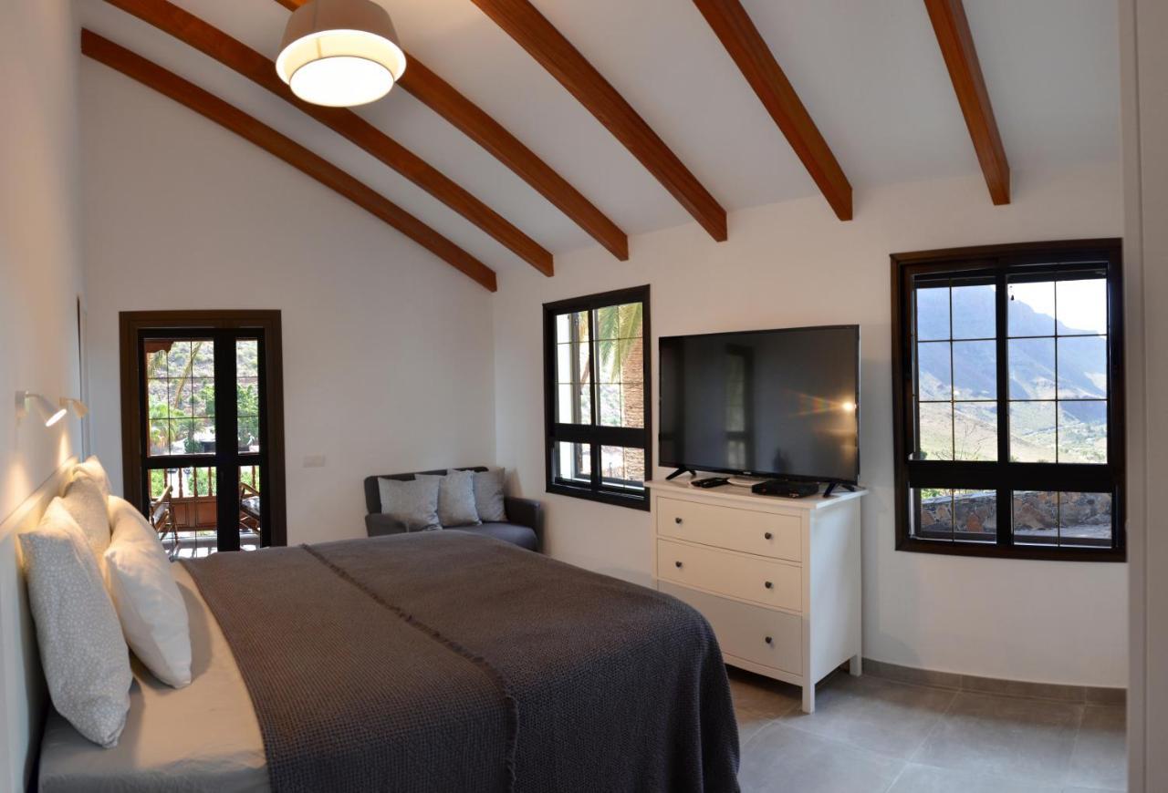 - Unique With Heated Pool Villa Fátaga